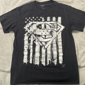 Lrg: Superman: black and white: Tshirt
